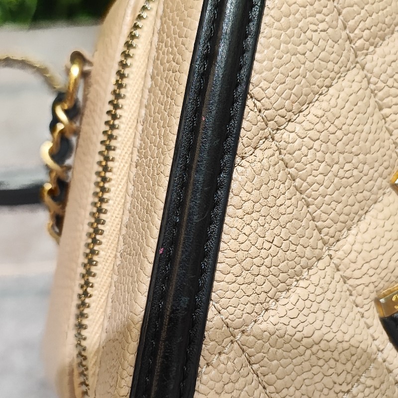 Chanel Vanity Case-11