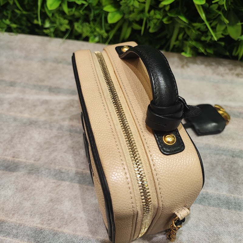 Chanel Vanity Case-12