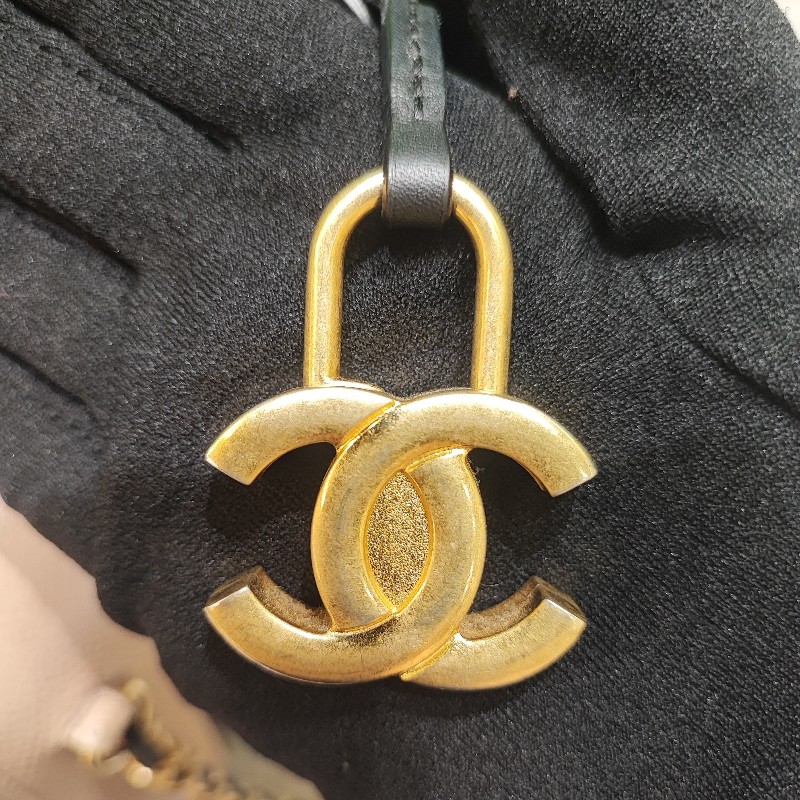 Chanel Vanity Case-22