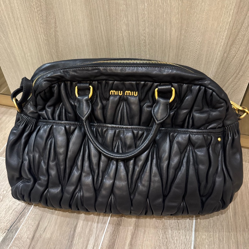 miumiu 皺摺 黑色手提包 托特包 附背帶-0