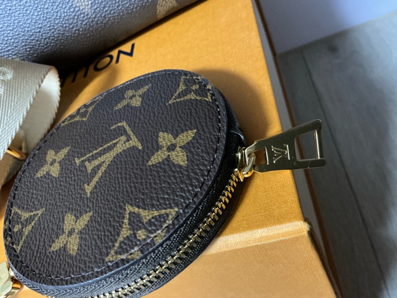 Lv M47373晶片款手提斜包on the go-3