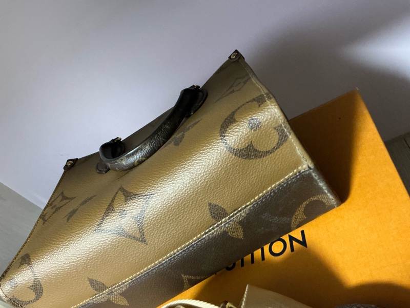 Lv M47373晶片款手提斜包on the go-7