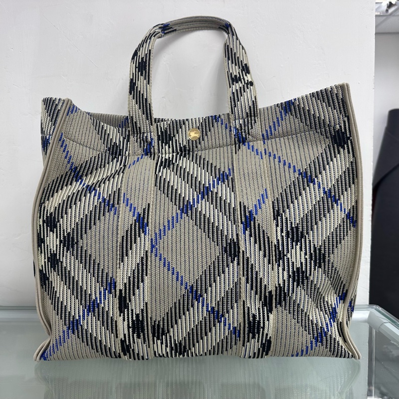 Burberry 中號格紋針織手提包-0