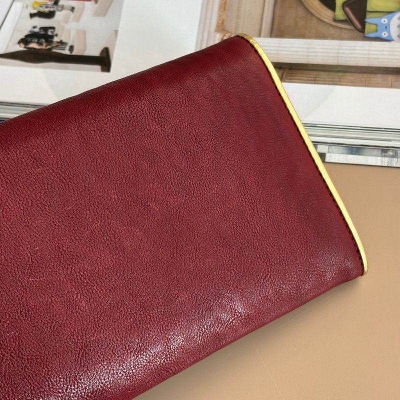 收藏品等級 ::CHANEL:: 香奈兒 勃根地紅搭金邊絕美錢包 短中夾 功能夾-16