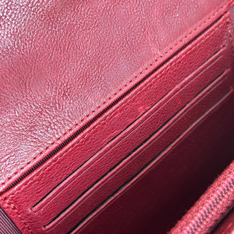 收藏品等級 ::CHANEL:: 香奈兒 勃根地紅搭金邊絕美錢包 短中夾 功能夾-24