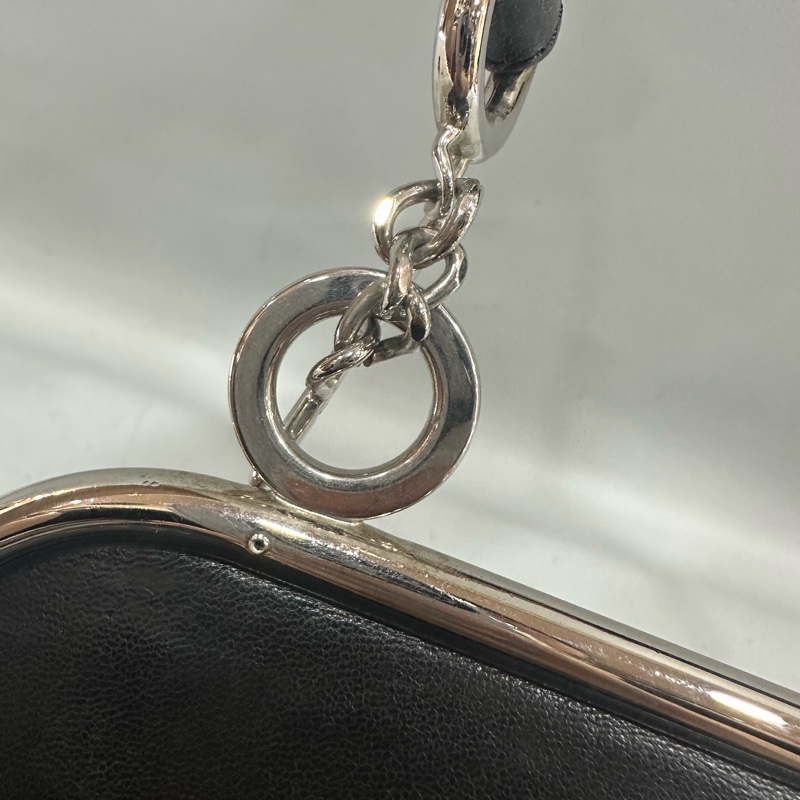 Chanel 黑皮金釦雙c手提包-27