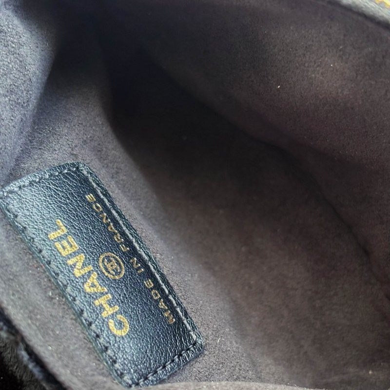 老香奶奶收藏品等級 ::CHANEL:: 香奈兒 天鵝絨內裏帆布紅寶石釦式雙層小功能包 錢包-10