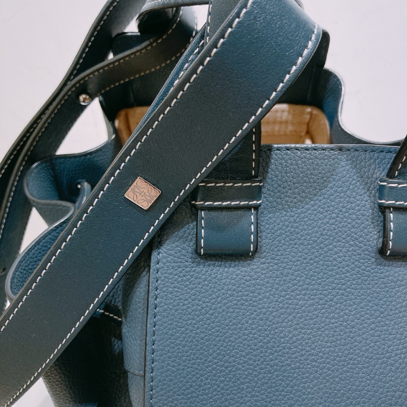 TW4413 Loewe 羅意威 中號吊床包 Hammock Bag Medium-11