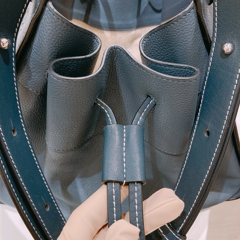 TW4413 Loewe 羅意威 中號吊床包 Hammock Bag Medium-15