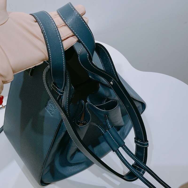 TW4413 Loewe 羅意威 中號吊床包 Hammock Bag Medium-16