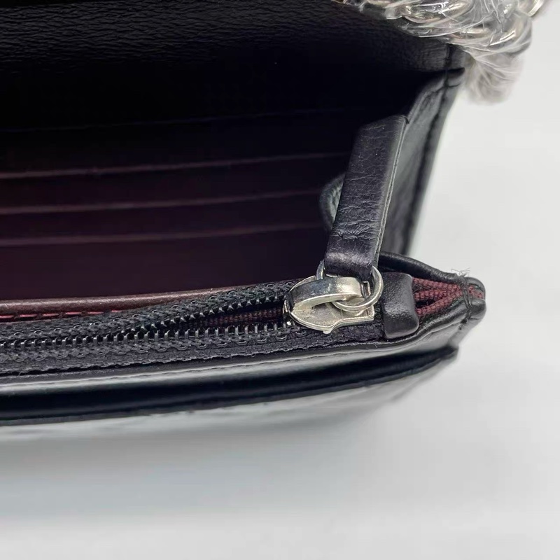 CHANEL CLASSIC WALLET ON CHAIN-12