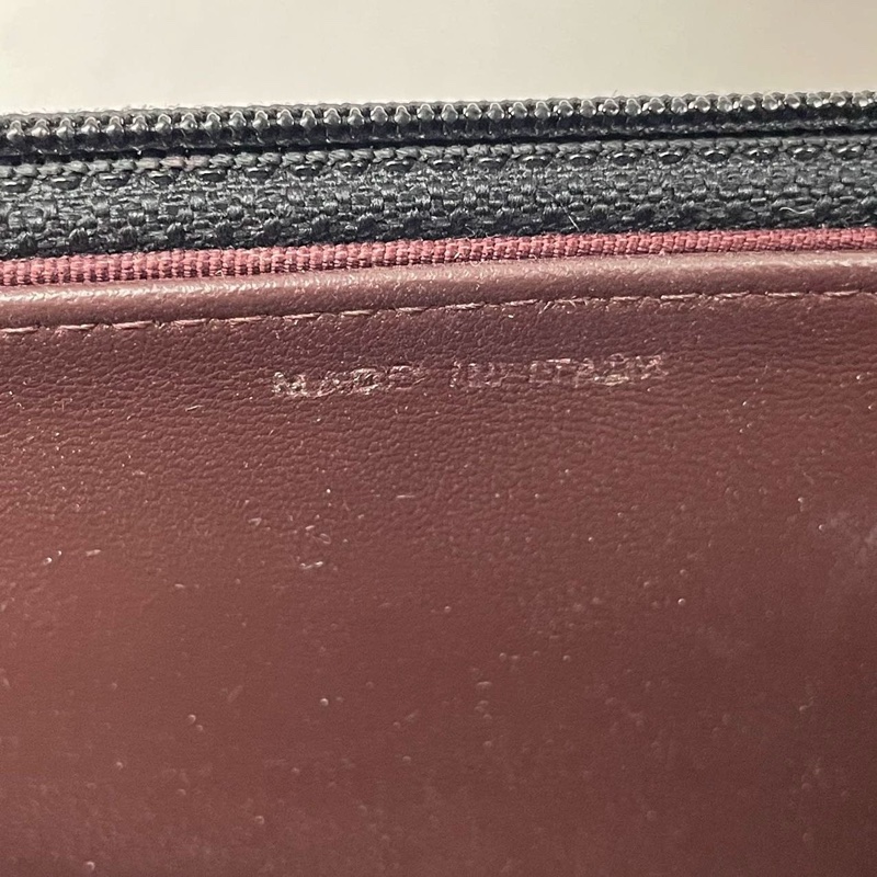 CHANEL CLASSIC WALLET ON CHAIN-24