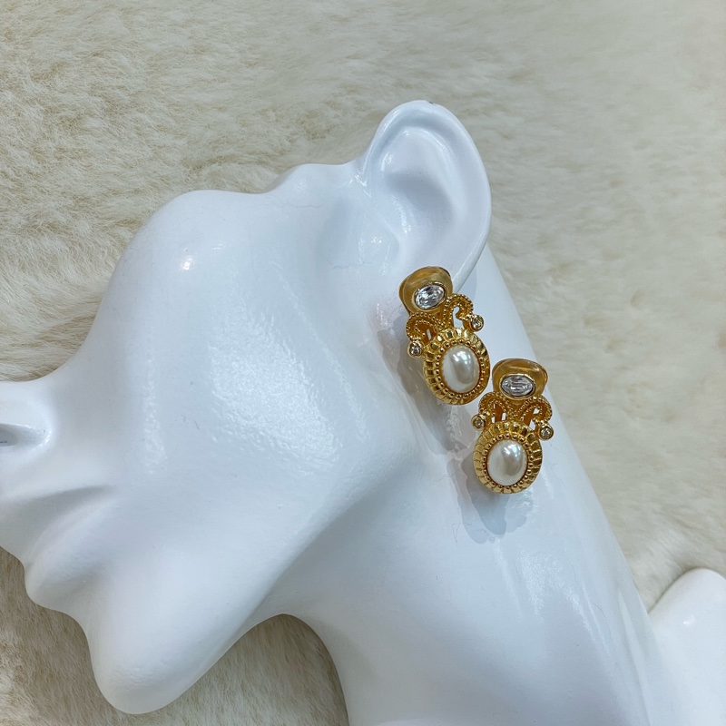 DIOR 中古珍珠水鑽耳夾 O760WH-0