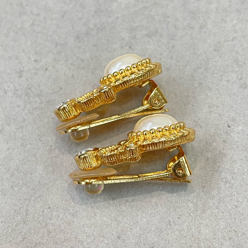 DIOR 中古珍珠水鑽耳夾 O760WH-6