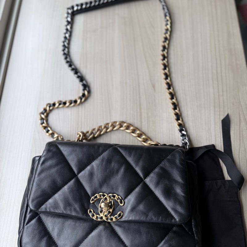✨ CHANEL 19 Bag 小號｜2022年晶片款 ✨-1