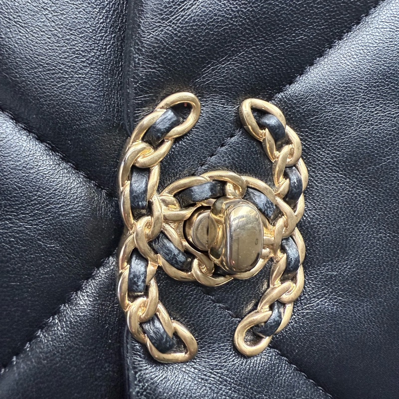 ✨ CHANEL 19 Bag 小號｜2022年晶片款 ✨-8