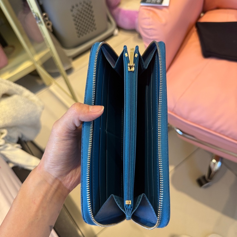 Chanel 荔枝紋藍長夾-6