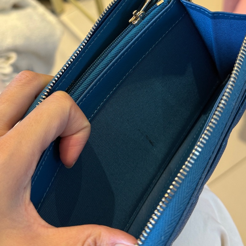 Chanel 荔枝紋藍長夾-18