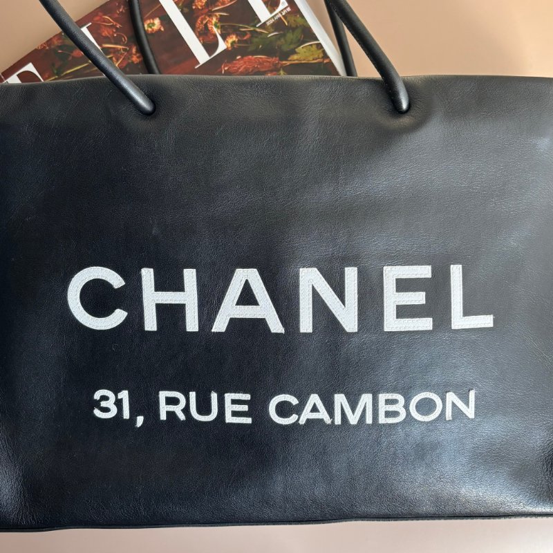 ::CHANEL:: 香奈兒 Essential Rue Cambon黑色小牛皮拉鍊購物手提包 托特包-1
