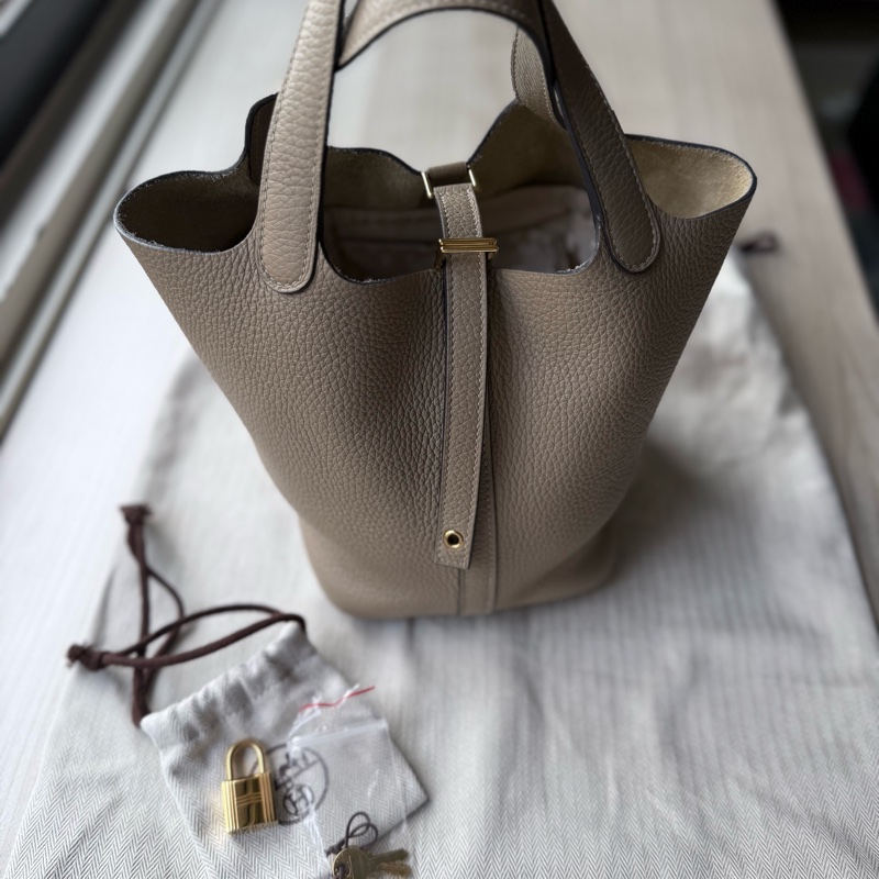 ✨ Hermès Picotin Lock 18（菜籃子）｜風衣灰 Etoupe/金扣｜U刻 2022 ✨-2