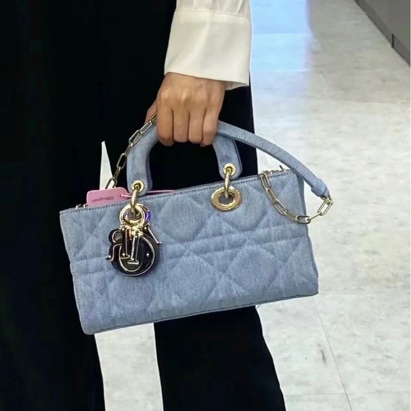 🫧𝐃𝐈𝐎𝐑 迪奧/Dior 橫版戴妃 藍色單寧中號 26X6X14cm-0