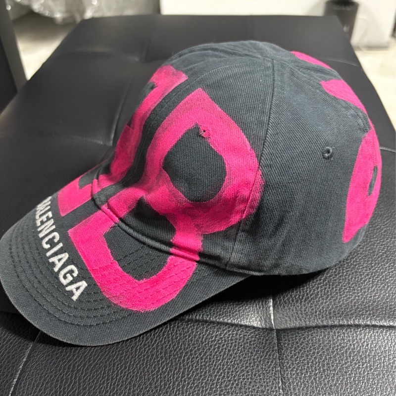 Balenciaga 灰粉塗鴉BB Dad Hat-1