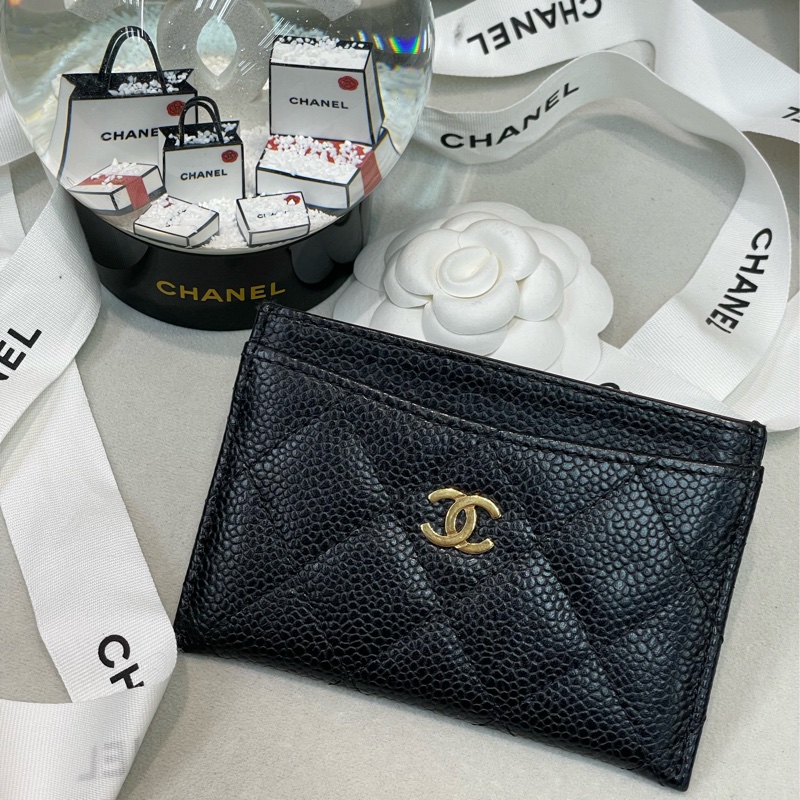 CHANEL 黑金魚子醬卡包 I238NY-0
