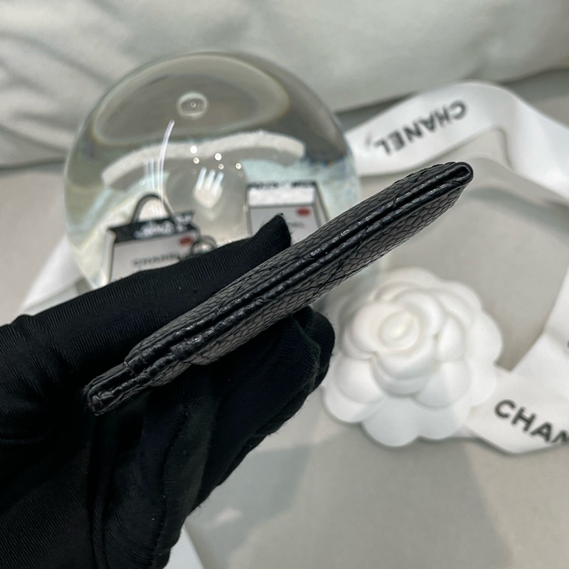 CHANEL 黑金魚子醬卡包 I238NY-5