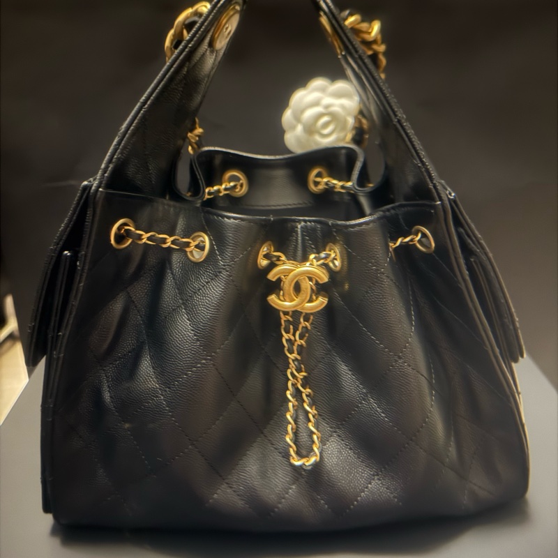Chanel 25 Small Handbag in Black 黑色小型包-5