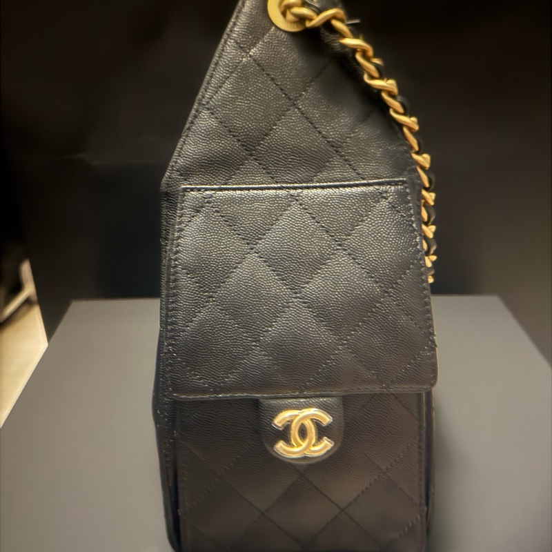 Chanel 25 Small Handbag in Black 黑色小型包-7