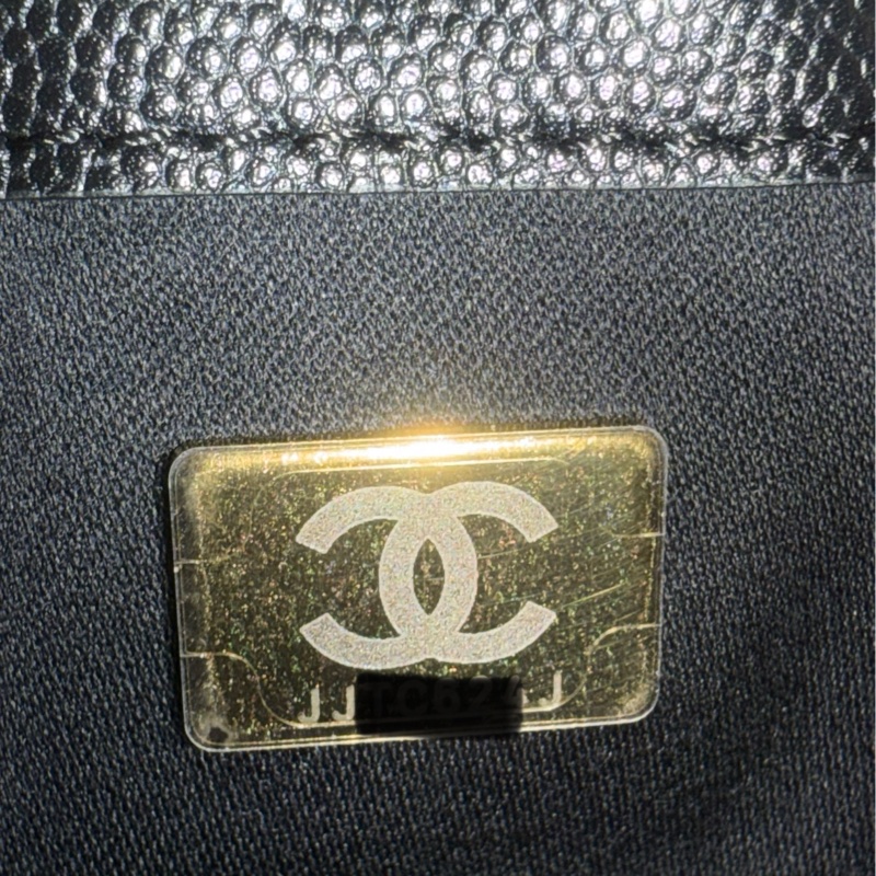 Chanel 25 Small Handbag in Black 黑色小型包-12