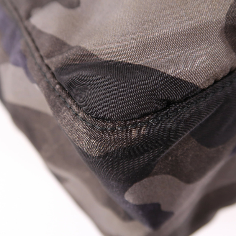 PRADA 尼龍Shoulder Bag銀扣肩背袋-12