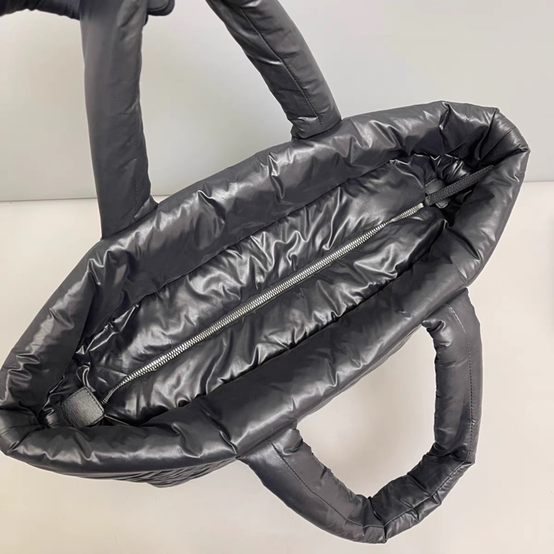 Chanel香奈兒 黑色羽絨購物袋-6