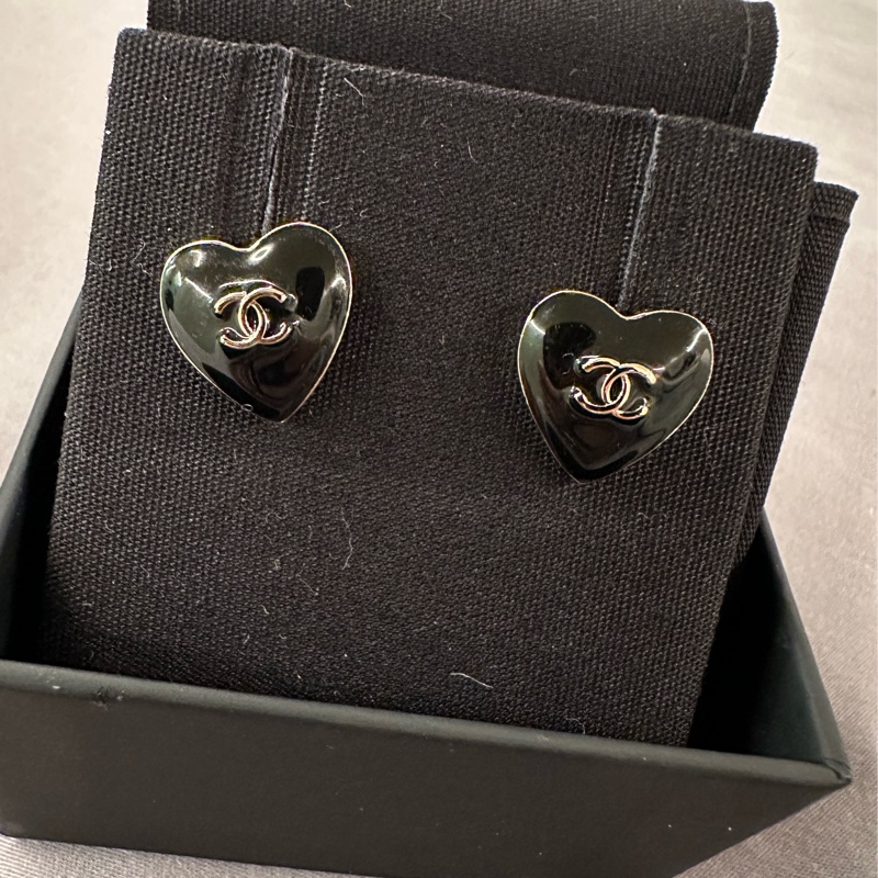 Chanel 25B 愛心耳環-1
