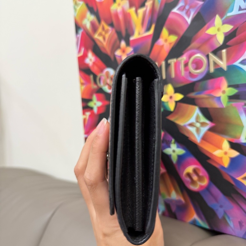 LV Epi Twist 長夾-11