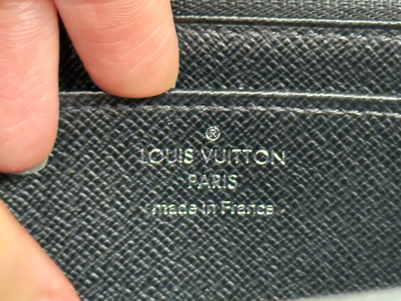 LV Epi Twist 長夾-18