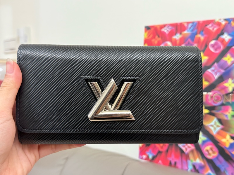 LV Epi Twist 長夾-21