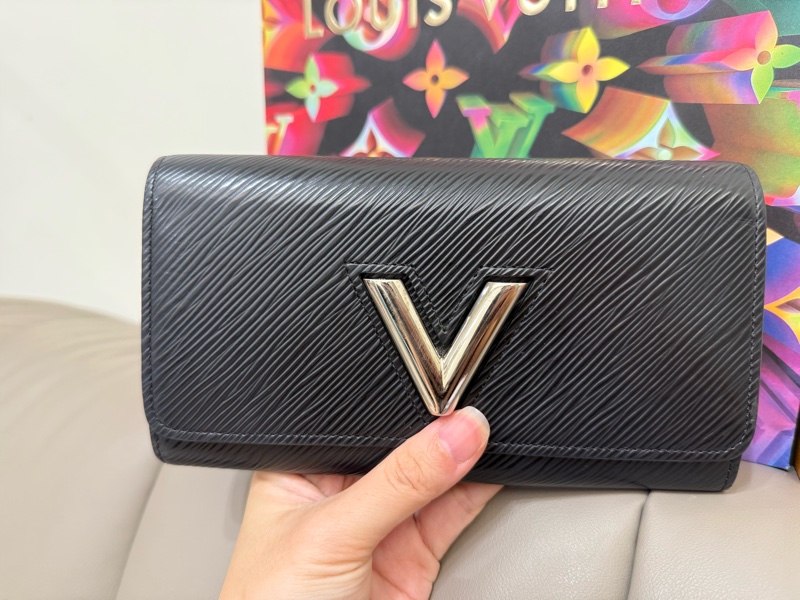 LV Epi Twist 長夾-26