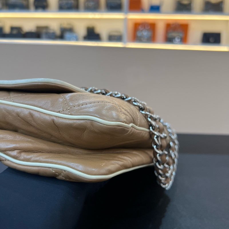 Chanel香奈兒Vintage中古2.55大方銀扣奶茶色鏈條包 肩背包 斜背包-8