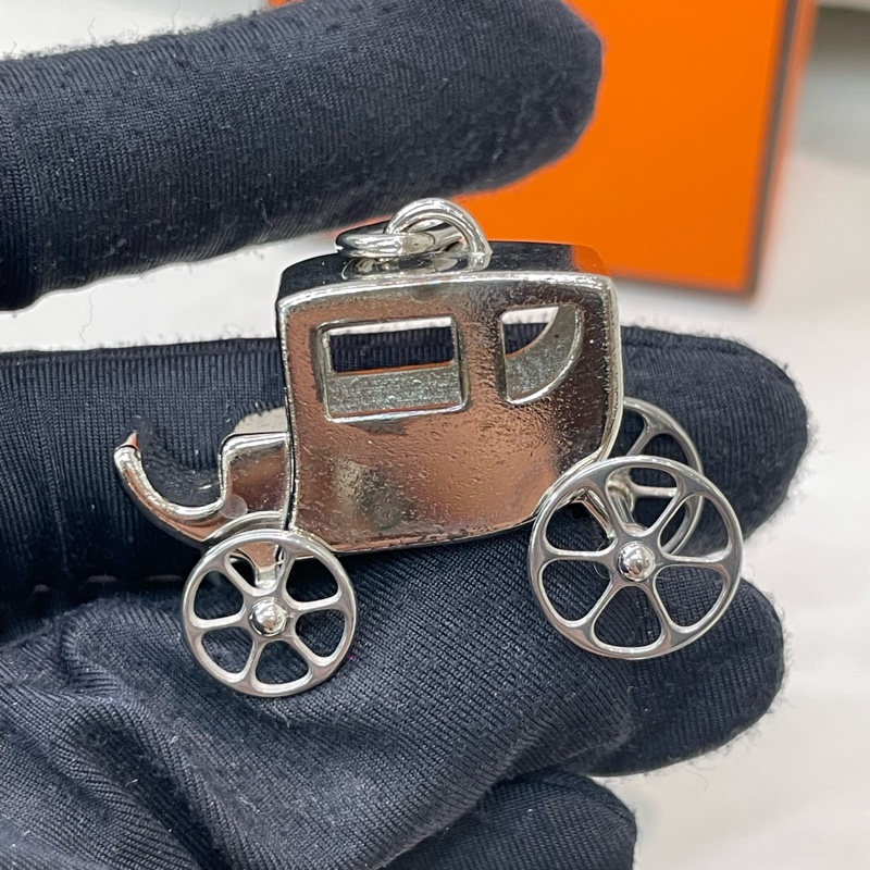 HERMES 世界限定小馬車包包掛件 O684NY-4