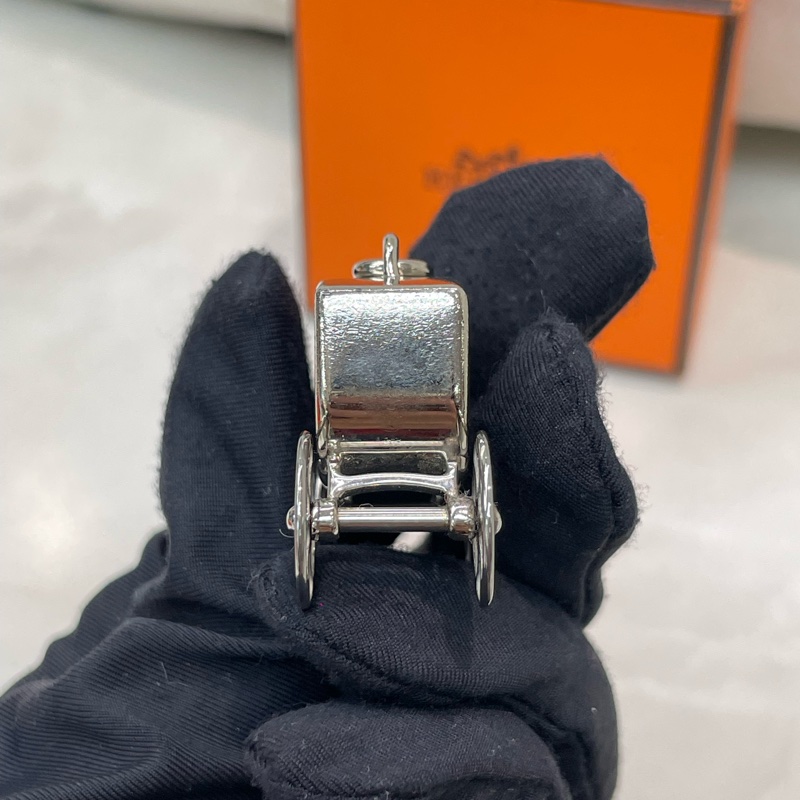 HERMES 世界限定小馬車包包掛件 O684NY-8