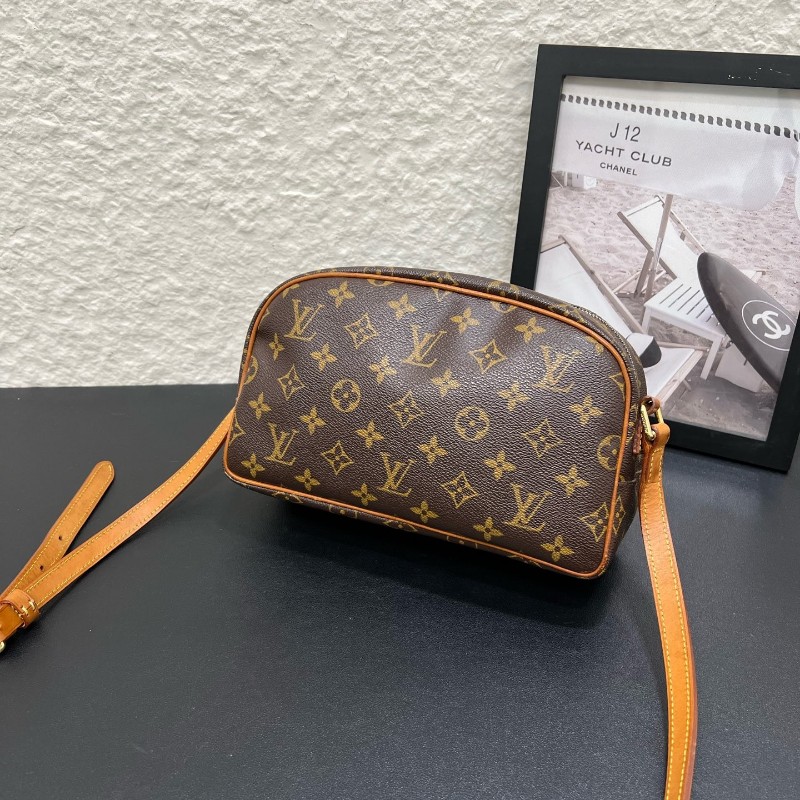 LV路易威登 中古經典老花 洗漱包 化妝包 斜背包 肩帶後加-7