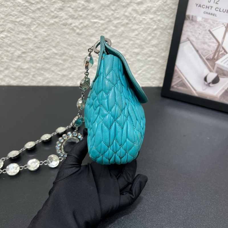 MIUMIU 蒂夫尼藍羊皮褶寶石鏈條 銀扣斜挎包單肩包 2way近現代款 可以雙面背-3