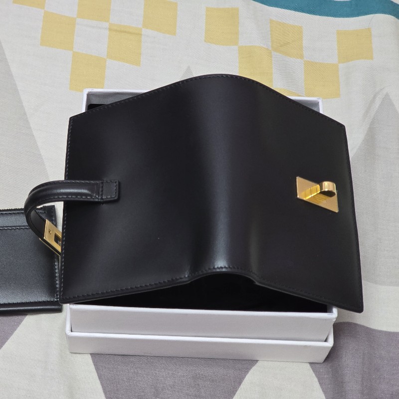 CELINE 緞面小牛皮錢包 16 (Cèze),附零錢包-6