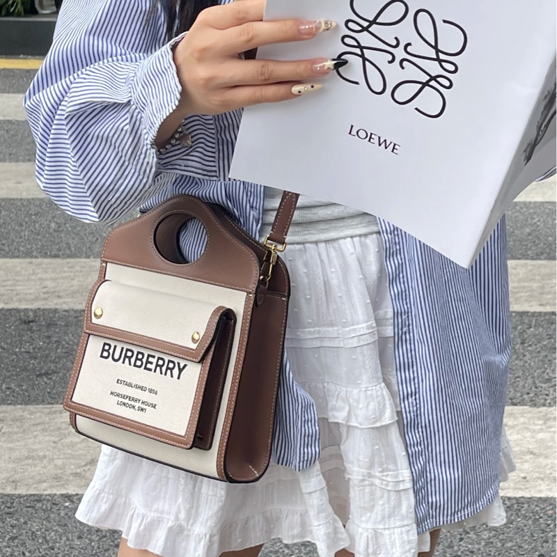 Burberry Pocket mini 焦糖色郵差包 口袋包-1