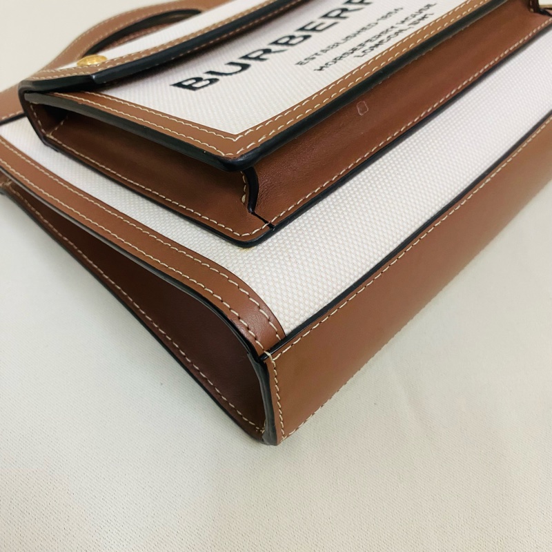 Burberry Pocket mini 焦糖色郵差包 口袋包-19