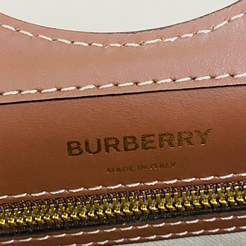 Burberry Pocket mini 焦糖色郵差包 口袋包-27