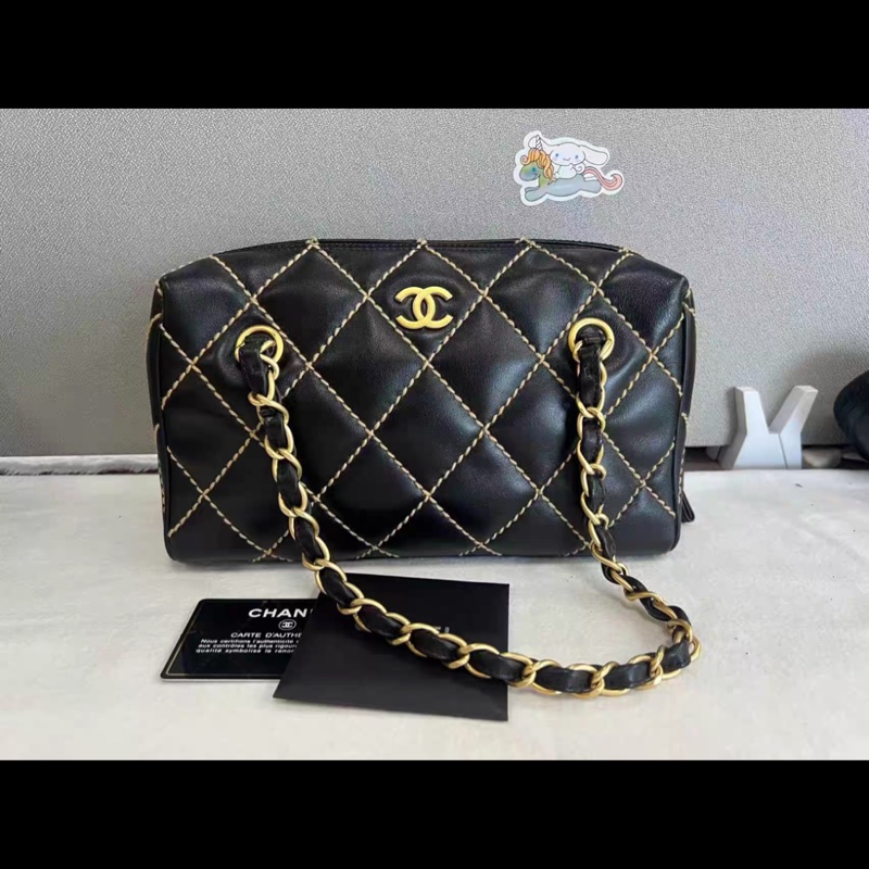 Chanel Vintage黑金外縫線波士頓鏈條包-0