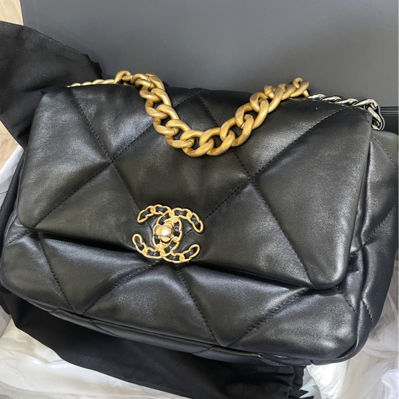 香奈兒Chanel 19 Bag 黑金/黃金尺寸/台灣專櫃貨-0