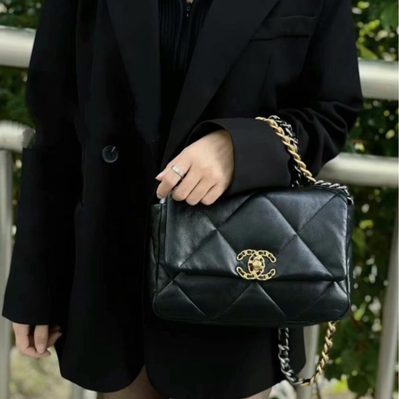 香奈兒Chanel 19 Bag 黑金/黃金尺寸/台灣專櫃貨-7